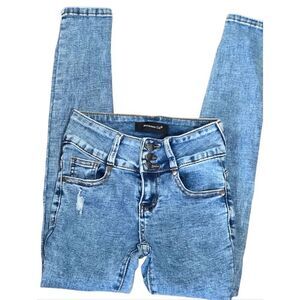 NWOT Acid Washed Shaping Skinny Jeans